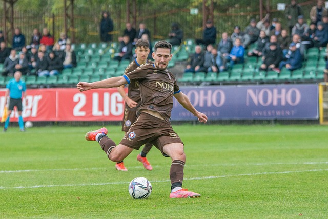 念念不忘，必有回响！阿尔特塔希望引进萨内，重组曾经的曼城锋线.